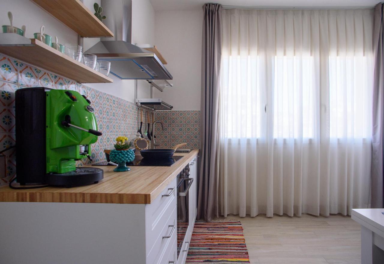 Central Station Apartments - Fanale Rentals ปาแลร์โม ภายนอก รูปภาพ
