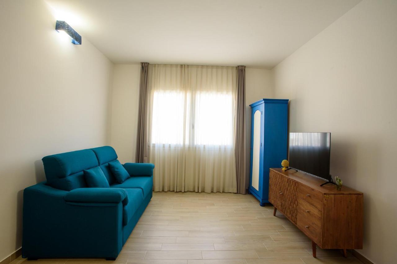 Central Station Apartments - Fanale Rentals ปาแลร์โม ภายนอก รูปภาพ