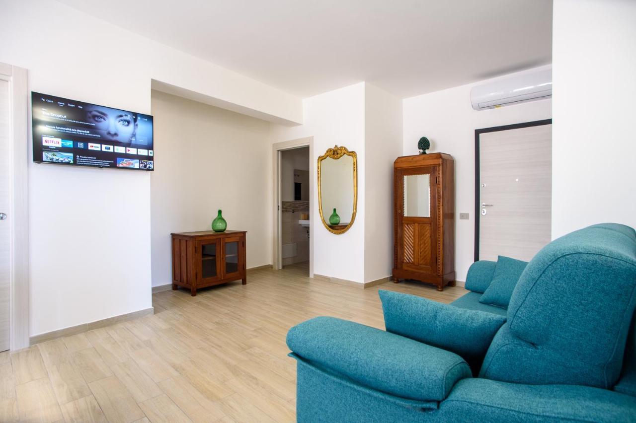 Central Station Apartments - Fanale Rentals ปาแลร์โม ภายนอก รูปภาพ
