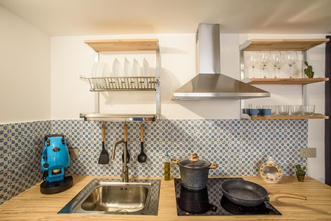 Central Station Apartments - Fanale Rentals ปาแลร์โม ภายนอก รูปภาพ
